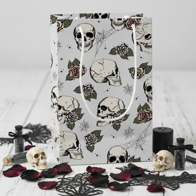 Hellgraue Gothic Skulls und Rose Halloween Kleine Geschenktüte (Chic Light Gray Floral Skulls Hallowedding Gift Bags for Her. Spooky Gothic Halloween Skull Pattern)