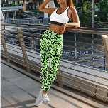 Hellgrüne Tiger Print Leggings<br><div class="desc">Leggings mit grünem Leopardenprint sind eine kühne und modische Wahl mit einem lebendigen grünen Hintergrund und einem aufwändigen Leopardenmuster. Die einzigartige Kombination aus der markanten grünen Farbe und dem klassischen Leopardenprint schafft eine faszinierende Verbindung von moderner und animalistischer Ästhetik. Diese Leggings sind vielseitig und eignen sich sowohl für lässige als...</div>