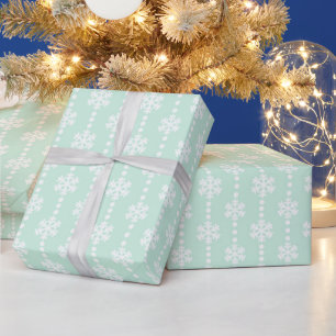 Hellgrüne und weiße Weihnachtsschneeflocken Geschenkpapier