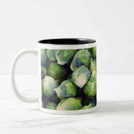 Hellgrüner frischer Rosenkohl Zweifarbige Tasse