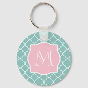 Hellgrünes Quatrefoil rosa Monogramm Schlüsselanhänger
