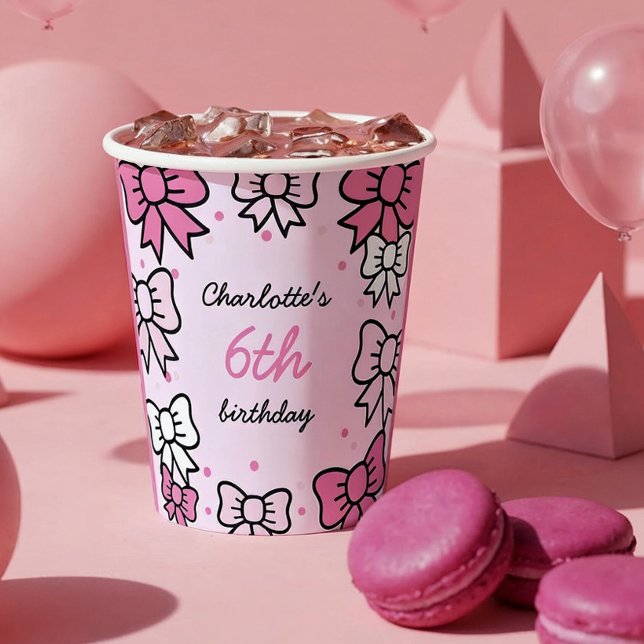 Hello Cutie Cartoon Pink Bow Birthday Party Pappbecher (Von Creator hochgeladen)