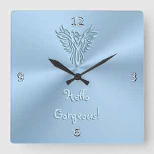 Hello Gorgeous with Ice Blue Rising Phoenix Emblem Quadratische Wanduhr