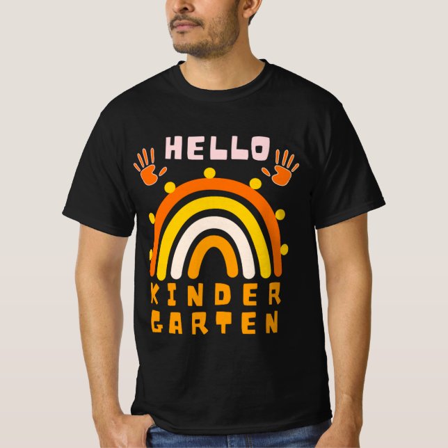 HELLO KINDERGARTEN - COOLER RAINBOW T-Shirt (Vorderseite)