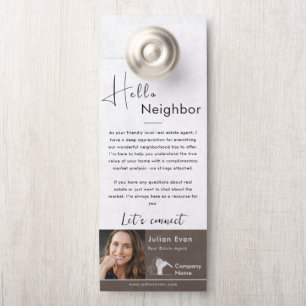 Hello Neighbour Real Anwesen Marketing Rustic Brow Türanhänger