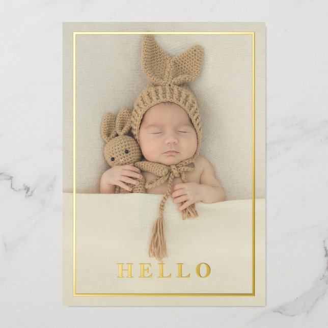 Hello Simple Gold Foil Foto Geburtserklärung Folieneinladung (Vorderseite)