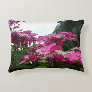 Hellrosa Hydrangeas mit Blue Sky Accent Pillow Dekokissen