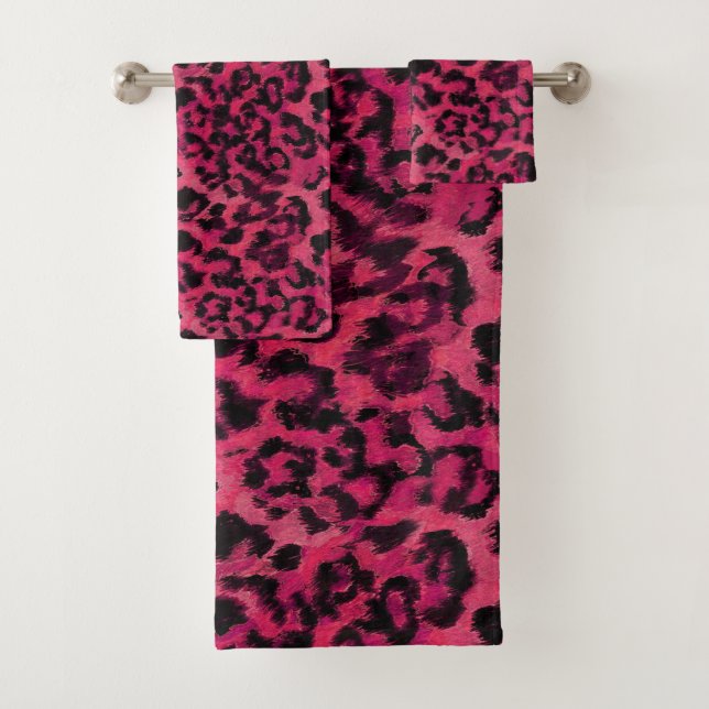 Hellrosa und gepunktete Leopardin Badhandtuch Set (Insitu)
