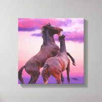 Hengste spielen Sonnenaufgang Stretched Canvas Pri