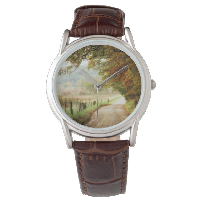 Herbst auf einer Landstraße Armbanduhr (Vorderseite)