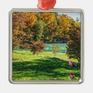 Herbst bei Dogwood Ornament Aus Metall