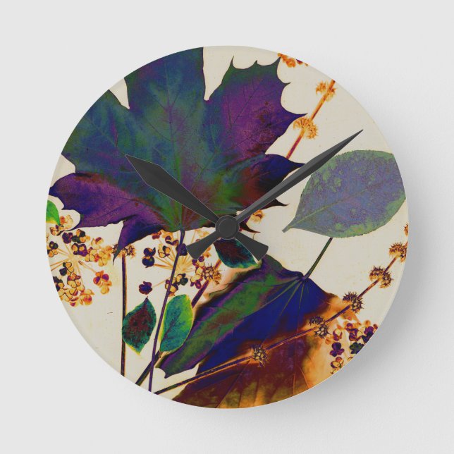 Herbst-Blätter in den königlichen Farben Runde Wanduhr (Vorderseite)