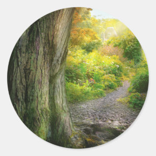 Herbst - Der Weg zum Haus der Oma Runder Aufkleber