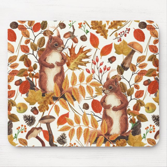 Herbst-Eichhörnchen und Herbstflora auf Weiß Mousepad (Vorne)
