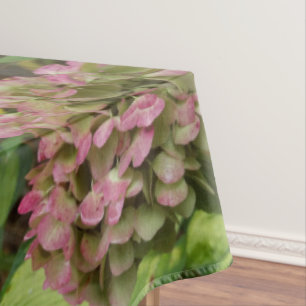 Herbst-Hortensienblüte mit goldenen Hosta-Blättern Tischdecke