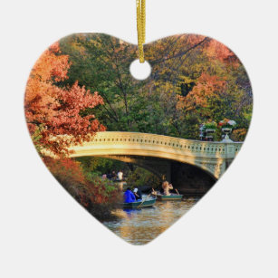 Herbst im Central Park: Boote durch Bow Bridge #01 Keramikornament