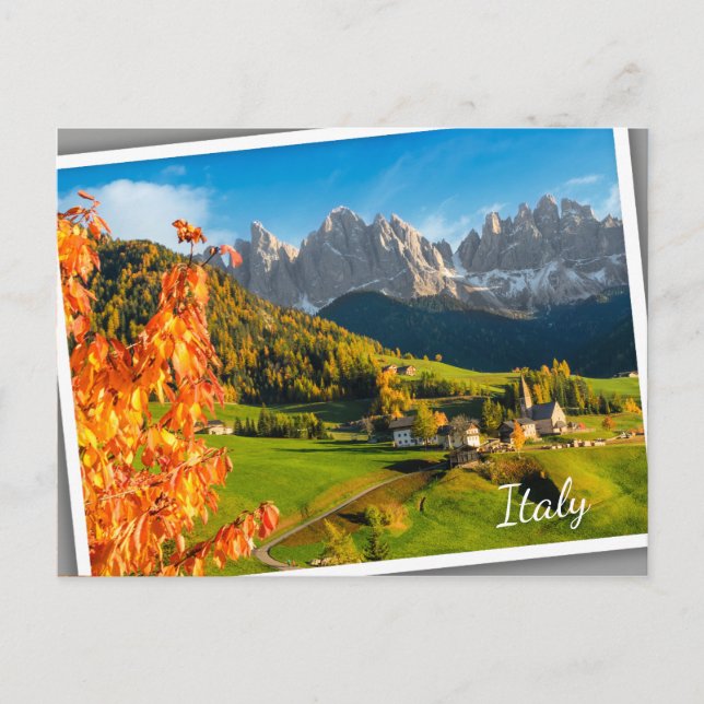 Herbst in der Dolomiten-Landschaft mit Kirche Postkarte (Vorderseite)