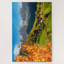 Herbst in Dolomiten Berglandschaft mit Kirche