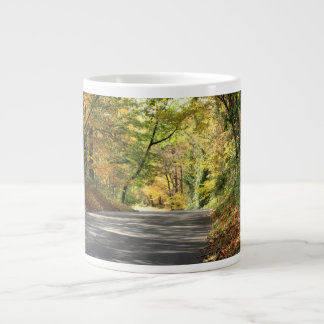 Herbst in Neu-England Jumbo-Tasse