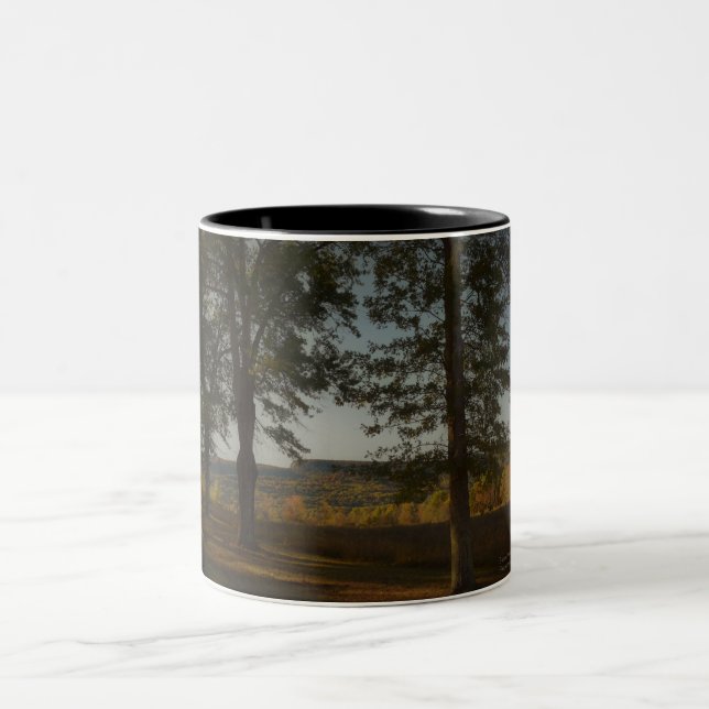 Herbst in New Paltz NY Zweifarbige Tasse (Mittel)
