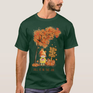 Herbst ist im Luftherbstgarten Gnome und Blätter T-Shirt