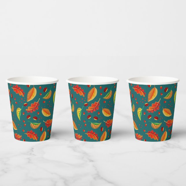 Herbst lässt Nüsse Kastanien Muster Eleganter Fall Pappbecher (Multi)