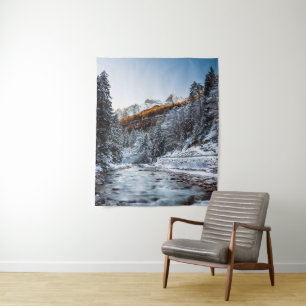 Herbst- und Winterfluss, Wald und Berge Wandteppich