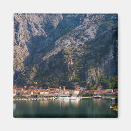 Herbstansicht von Kotor, Montenegro Magnet