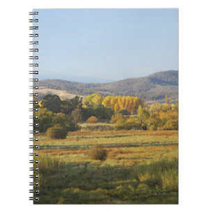 Herbstbaume, Khankoban, Schneeberge, neu Notizblock