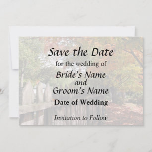 Herbstbäume und Picketzaun Save The Date