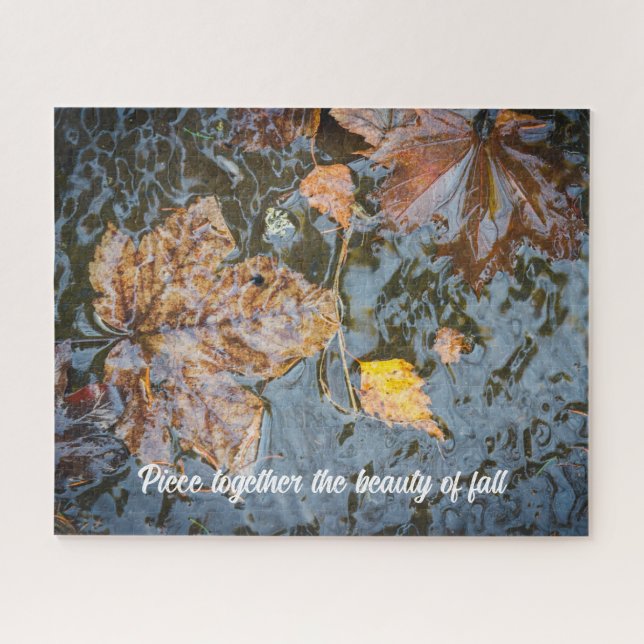 Herbstblätter im Waldbachposter (Horizontal)