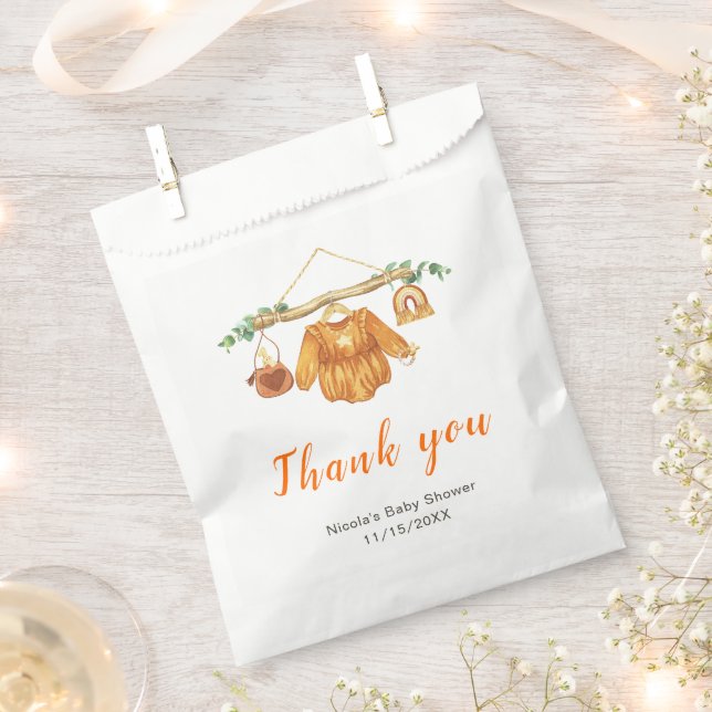 Herbstfallen Kleidung Linie Girl Babydusche Geschenktütchen (Ausgeschnitten)