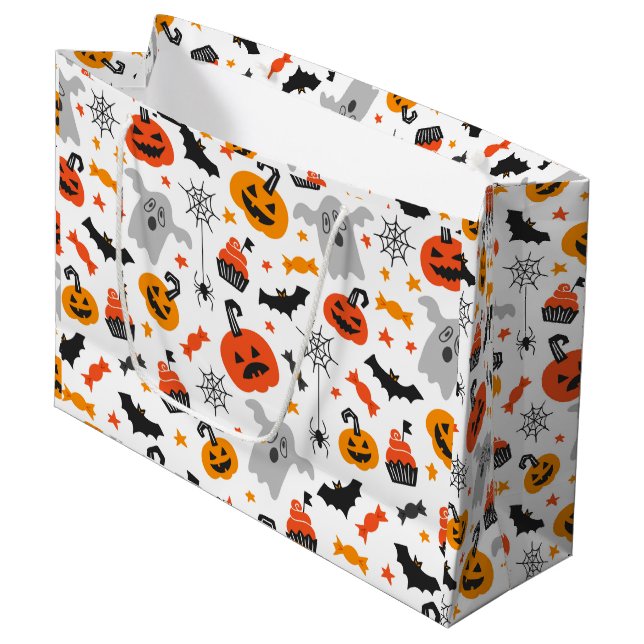Herbstfarben Halloween-Symbole auf Weiß Große Geschenktüte (Vorderseite Schrägansicht)