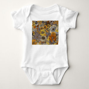 Herbstflora und Fauna: 70er Retro Baby Strampler