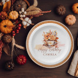 Herbstflorale Hütte Core Teacup Geburtstags-Tee-Pa Pappteller<br><div class="desc">Tauchen Sie ein in die gemütliche Herbsteleganz mit unserer Designkollektion "Fall Floral Hütte Core Teacup Birthday Tea Party". Diese charmante Illustration zeigt ein zartes weißes Teakup, das mit einem anmutigen Blatt-Muster geschmückt ist und sich anmutig auf einer passenden Untertasse ausruht. In der Umgebung des Zentrums befindet sich ein lebhaftes Herbstbouquet,...</div>