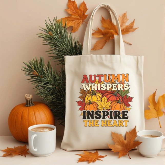 Herbstflüster gestalten Tri-Blend-Shirt Tragetasche (Autumn whispers inspire the heart fall season tote bag with a design of pumpkins and fall leaves.)
