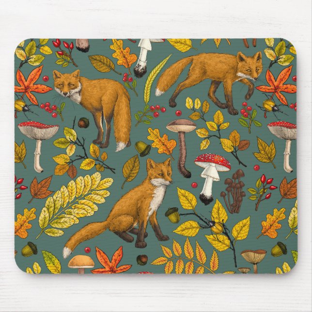Herbstfüchse auf Kieferngrün Mousepad (Vorne)