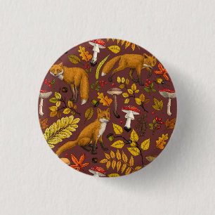 Herbstfüchse auf Schokoladenbraun Button