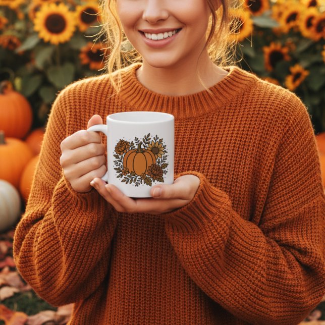 Herbstkürbis mit Sonnenblumen und Blume im Herbst Kaffeetasse (Von Creator hochgeladen)