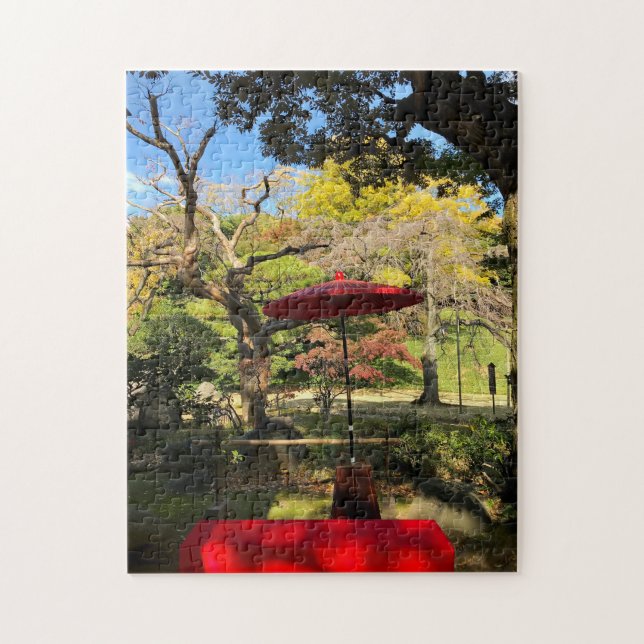 Herbstlandschaft im japanischen Garten (Vertikal)