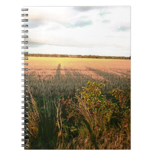 Herbstlandschaft mit rustikalen Farben Foto Art Notizblock