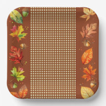 Herbstlaub und Gingham-Papierplatte