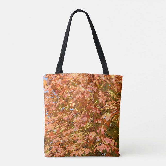 Herbstlaube in einer Baumlandschaft Tasche (Rückseite)