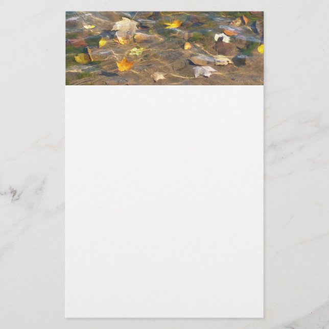 Herbstlaube in Pond Water Nature Fotografie Briefpapier (Vorderseite)