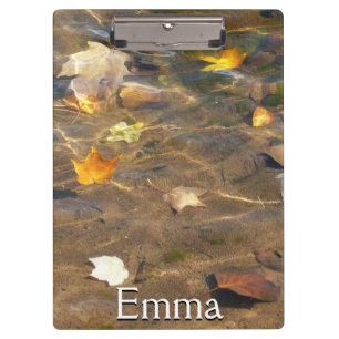 Herbstlaube in Pond Water Nature Fotografie Klemmbrett