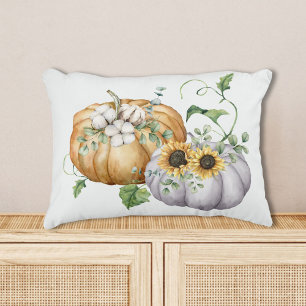 Herbstlicher Kürbis Sonnenblume und Baumwollblumen Dekokissen