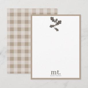 Herbstliches Taupe-Karo mit modernem Blattmonogram Mitteilungskarte