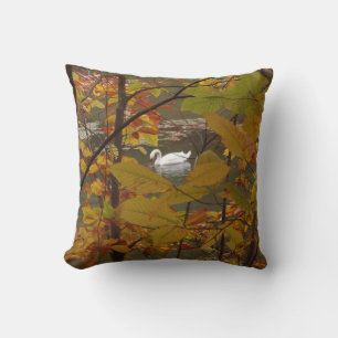 Herbstpfeifen mit Swan Kissen