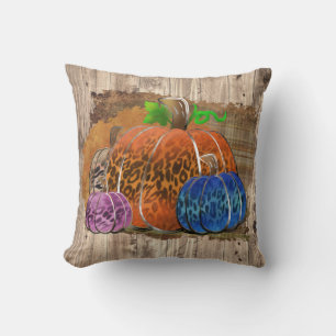 Herbstpumpen auf Karierten Herbstplätzen von Fall  Kissen