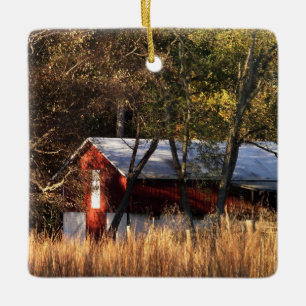 Herbstscheune in Zentral-Maryland Keramikornament